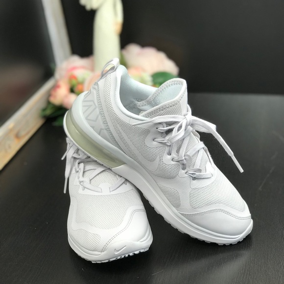 NWT Nike Air Max Fury White/ Pure Platinum WMNS - Picture 2 of 8